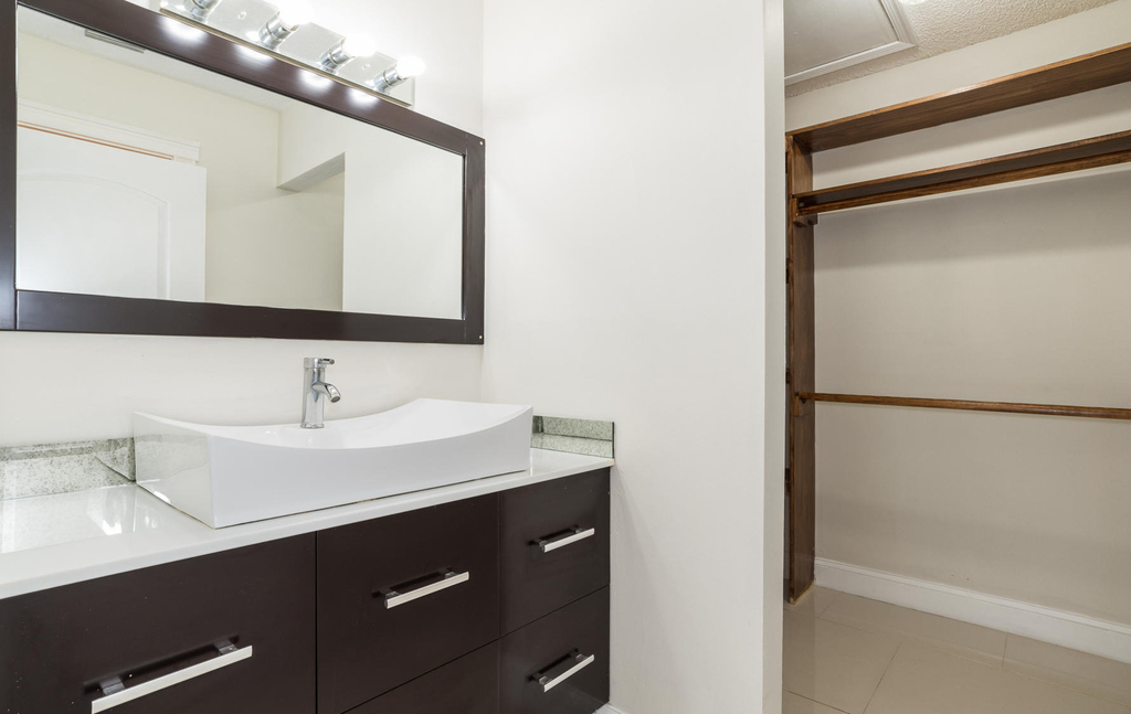 3129 Millwood Terrace - Photo 14