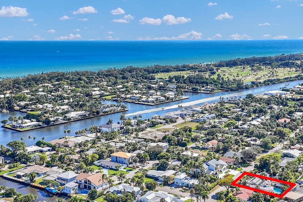 3218 Palm Drive - Photo 1