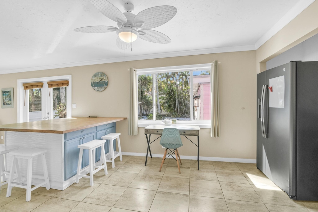 3218 Palm Drive - Photo 12