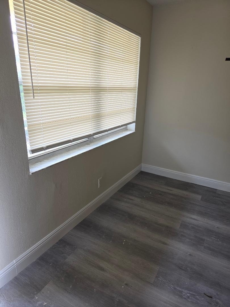 5186 Ne 6th Avenue - Photo 3