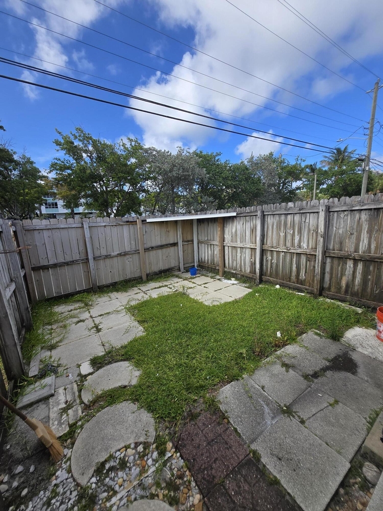 2849 Ne 30th Street - Photo 6