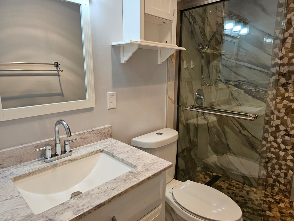 2148 Sherwood Forest Boulevard - Photo 17