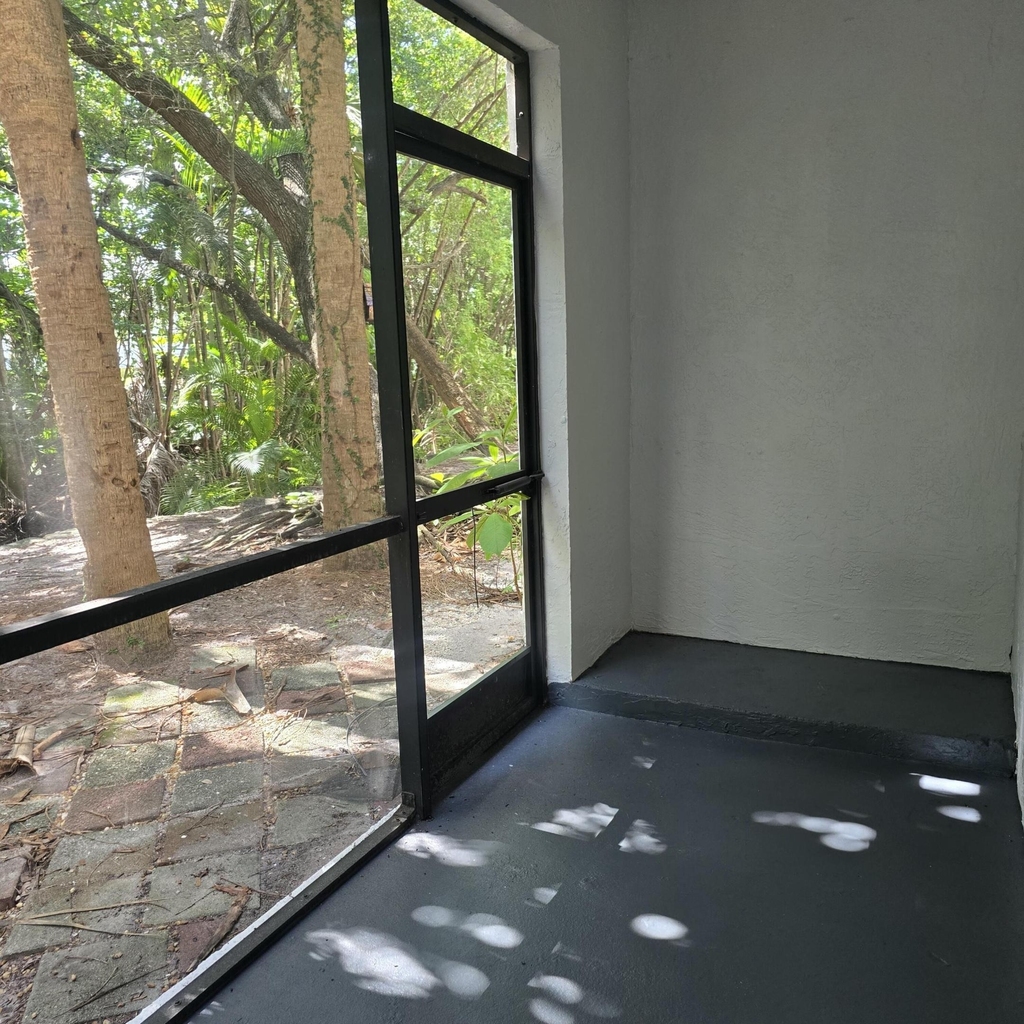 2445 Sw 18th Terrace - Photo 9