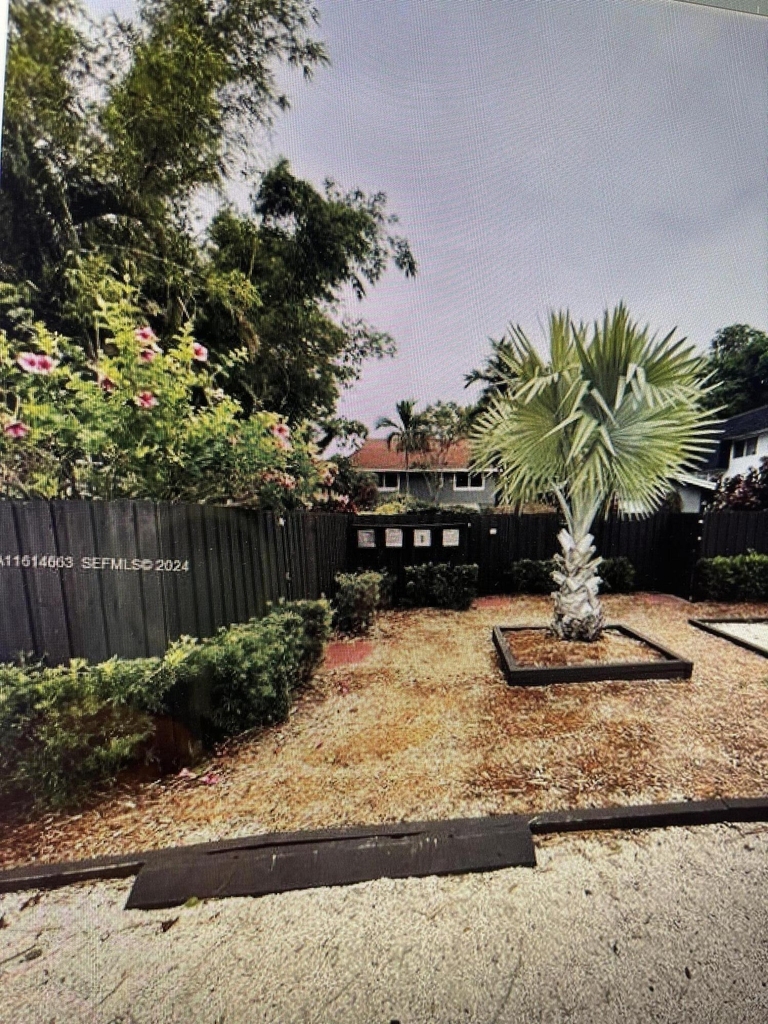 1329 Ne 5th Avenue - Photo 10