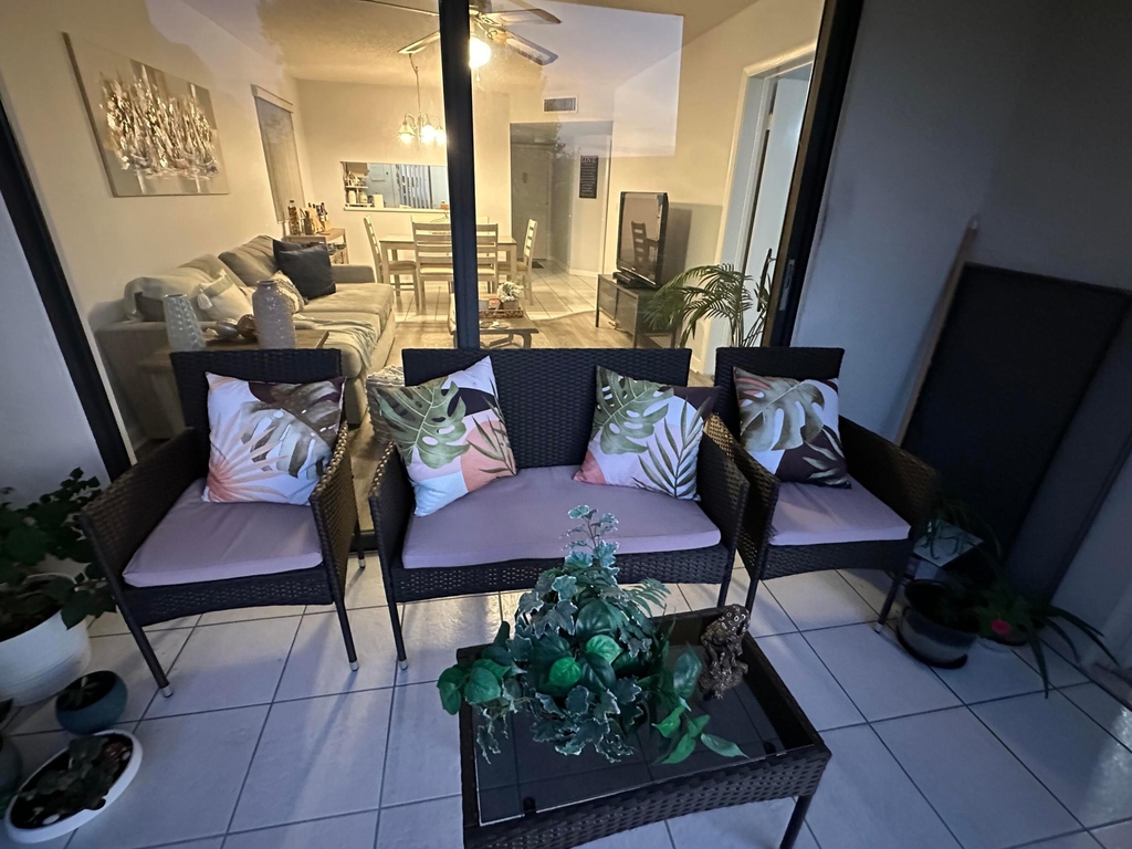 3138 Via Poinciana - Photo 11