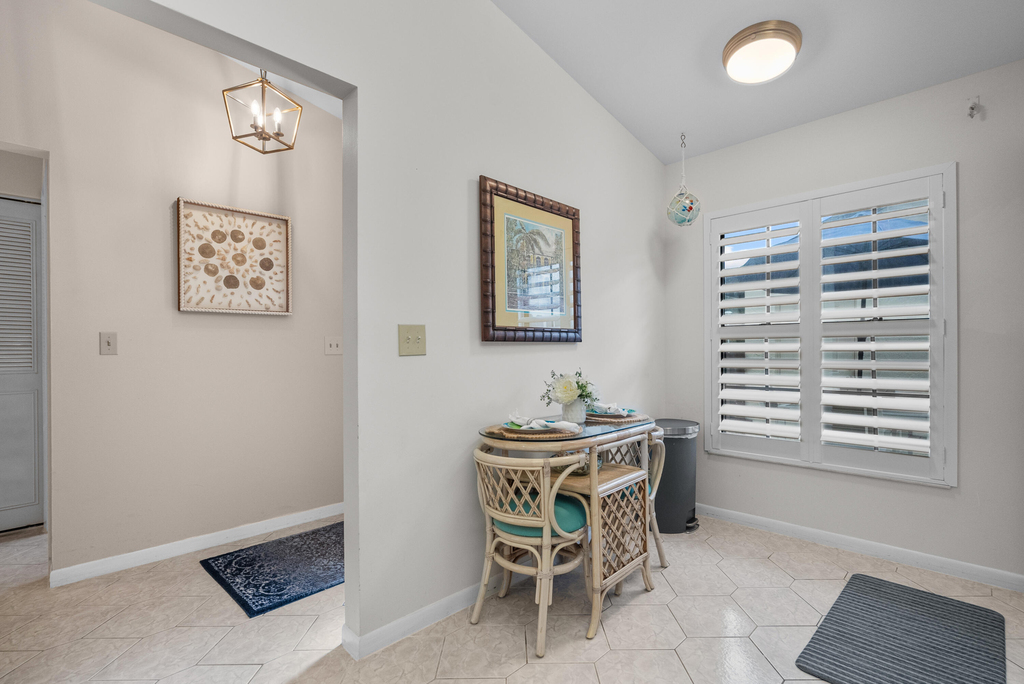 1544 Sw Silver Pine Way - Photo 17