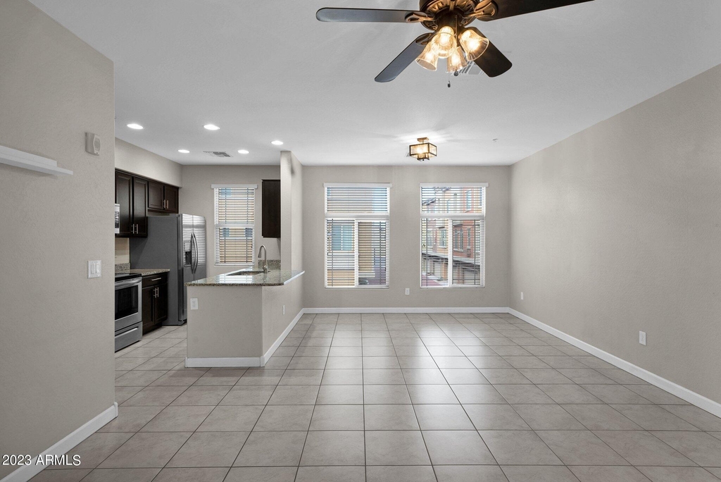 240 W Juniper Avenue - Photo 11