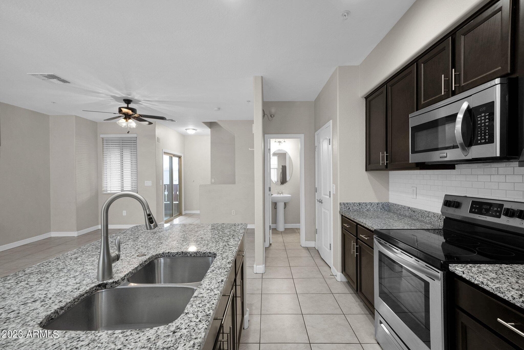 240 W Juniper Avenue - Photo 7
