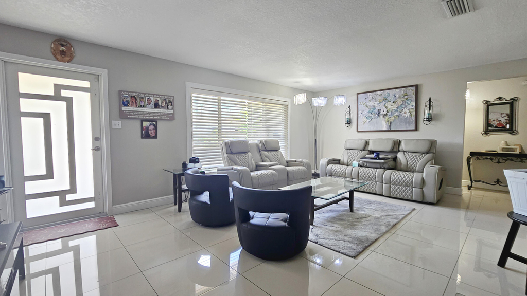7180 Nw 10th Court - Photo 3