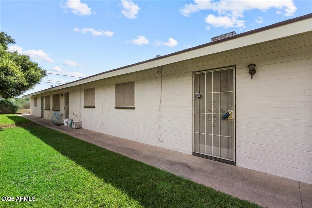 1321 E Carol Avenue - Photo 5