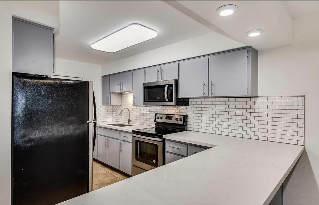8444 E Coronado Road - Photo 16