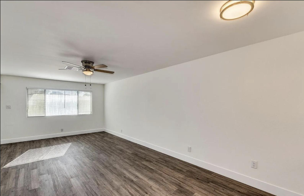 8444 E Coronado Road - Photo 7
