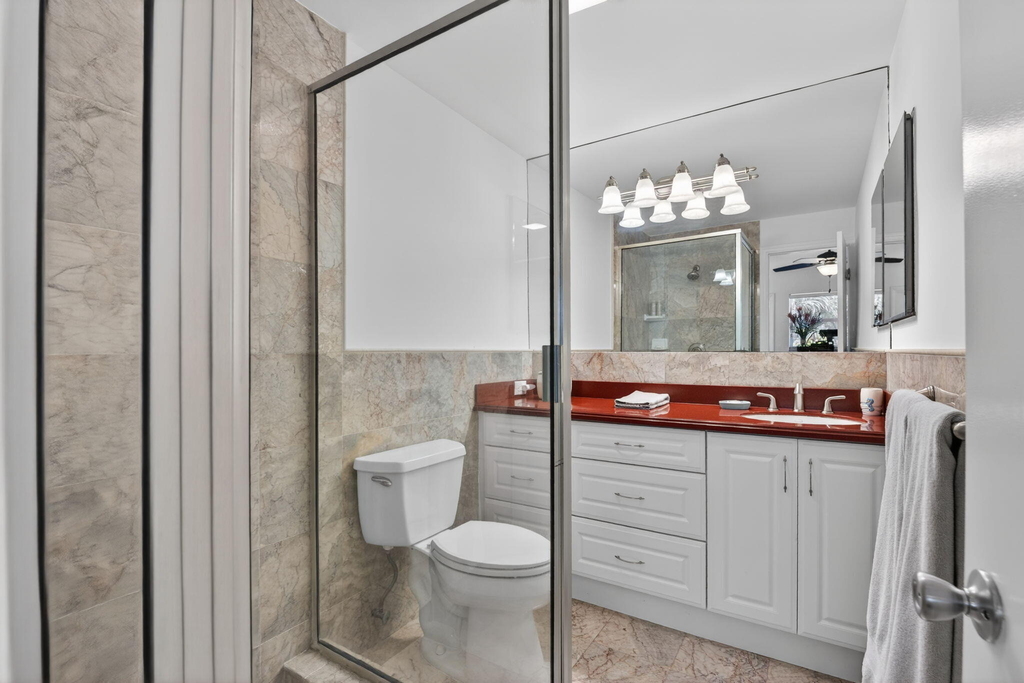 1166 Hillsboro - Photo 30