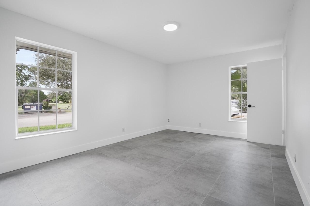 737 Nantucket Circle - Photo 20