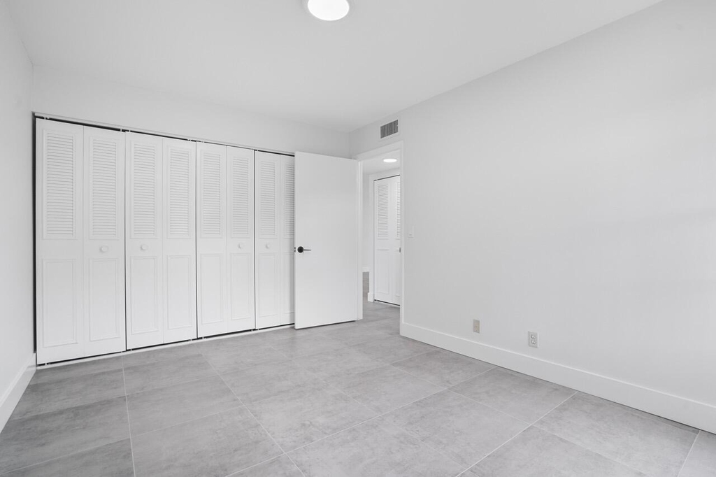737 Nantucket Circle - Photo 12