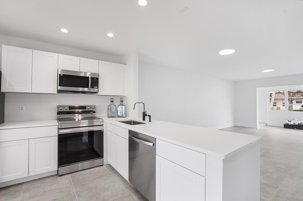 737 Nantucket Circle - Photo 11