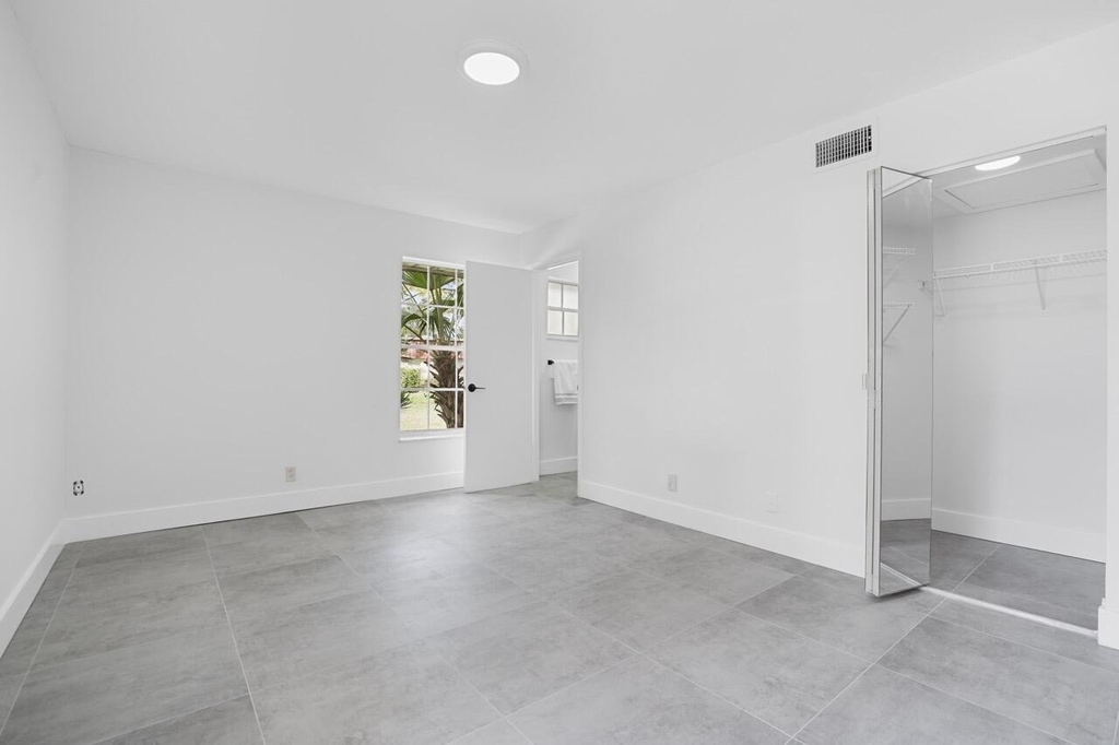 737 Nantucket Circle - Photo 18