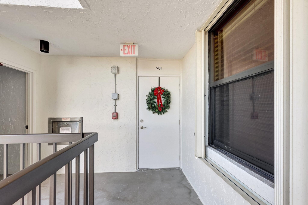 10680 S Ocean Drive - Photo 10