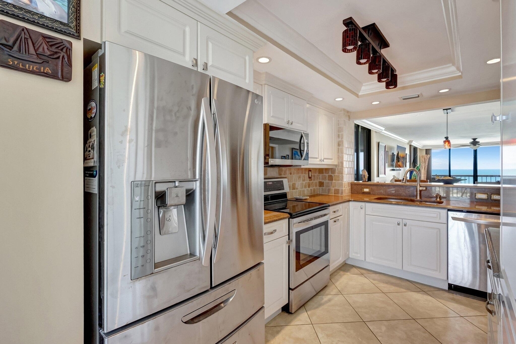 10680 S Ocean Drive - Photo 18