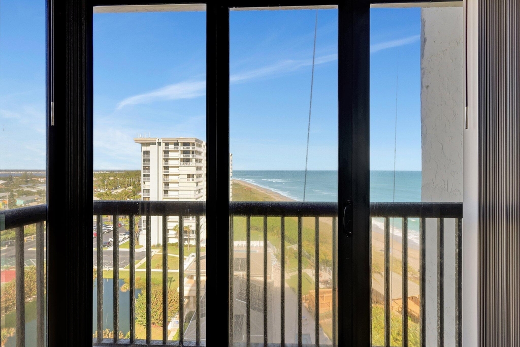 10680 S Ocean Drive - Photo 23