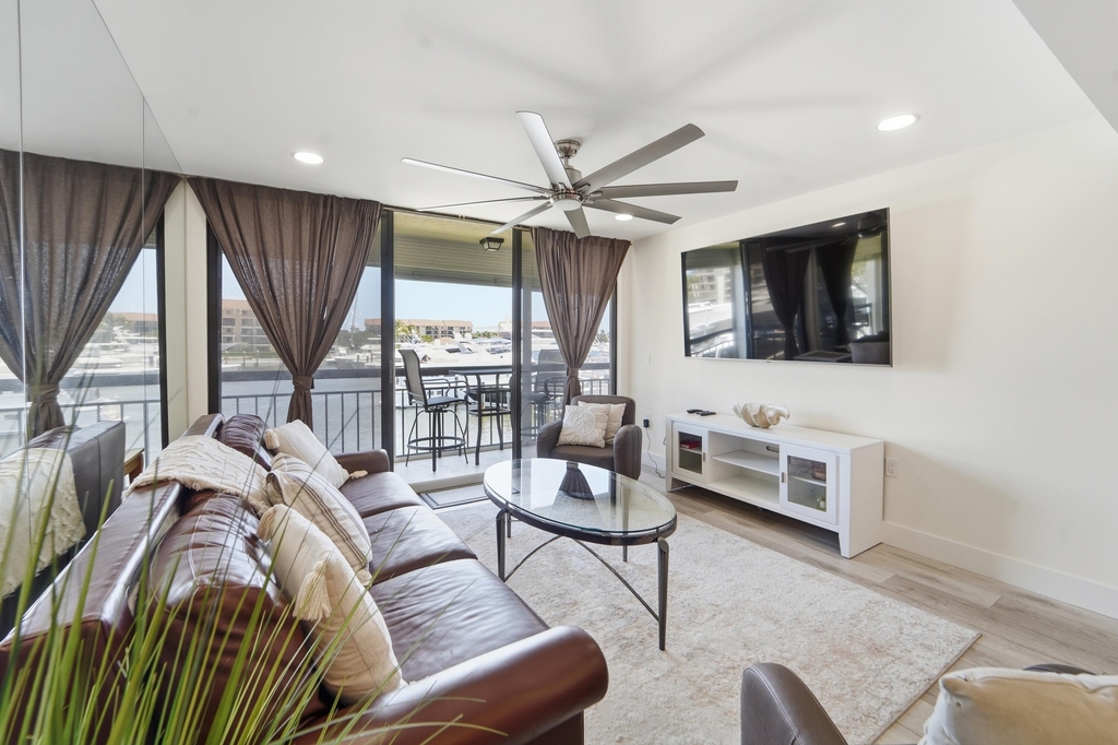 2501 Marina Isle Way - Photo 14