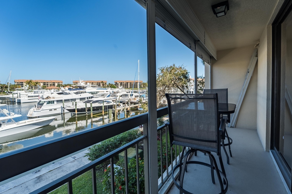 2501 Marina Isle Way - Photo 18