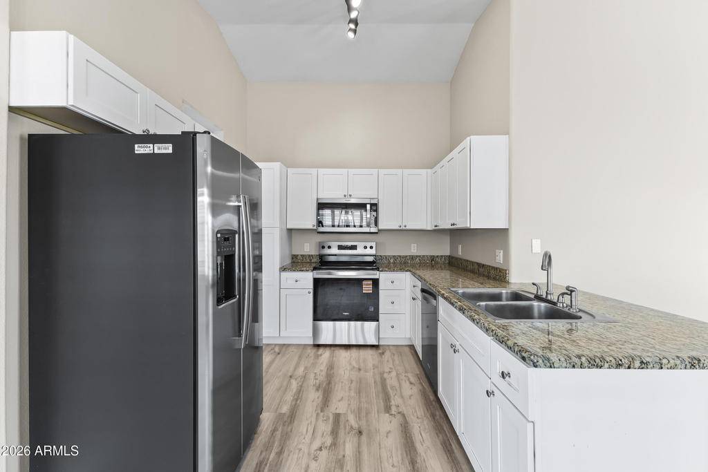 16723 N 160th Avenue - Photo 9