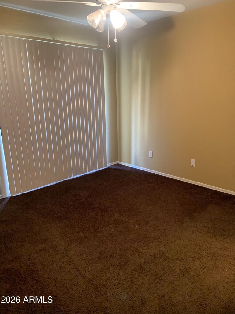 3301 E Earll Drive - Photo 4