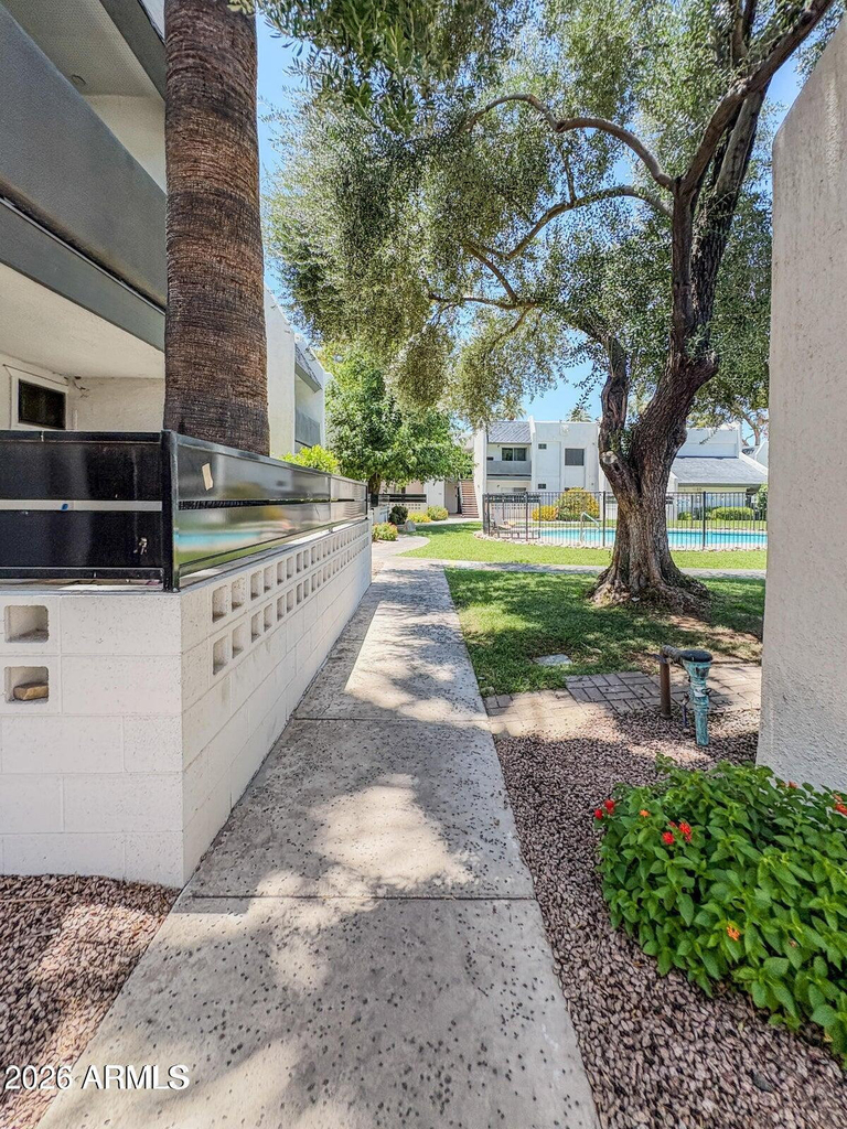 302 E Monte Vista Road - Photo 22
