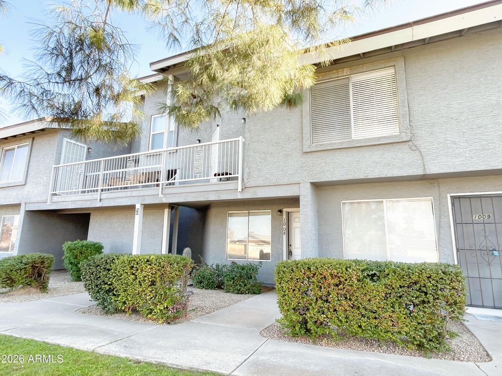 19601 N 7th Street - Photo 2