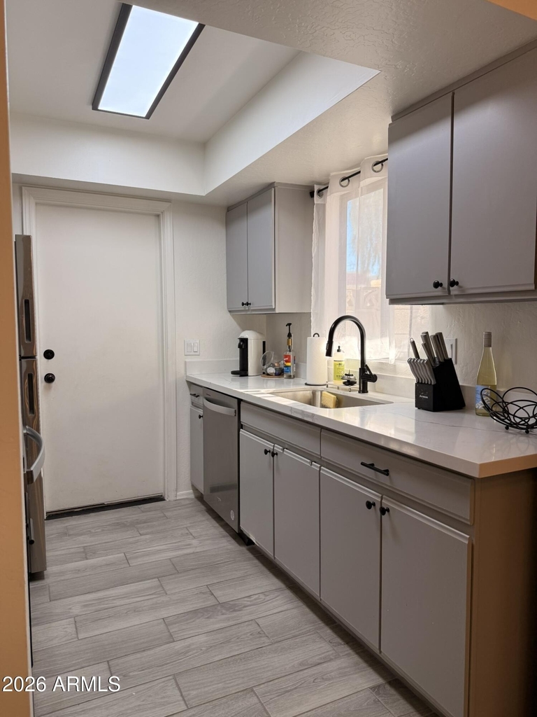 2554 W Kathleen Road - Photo 9