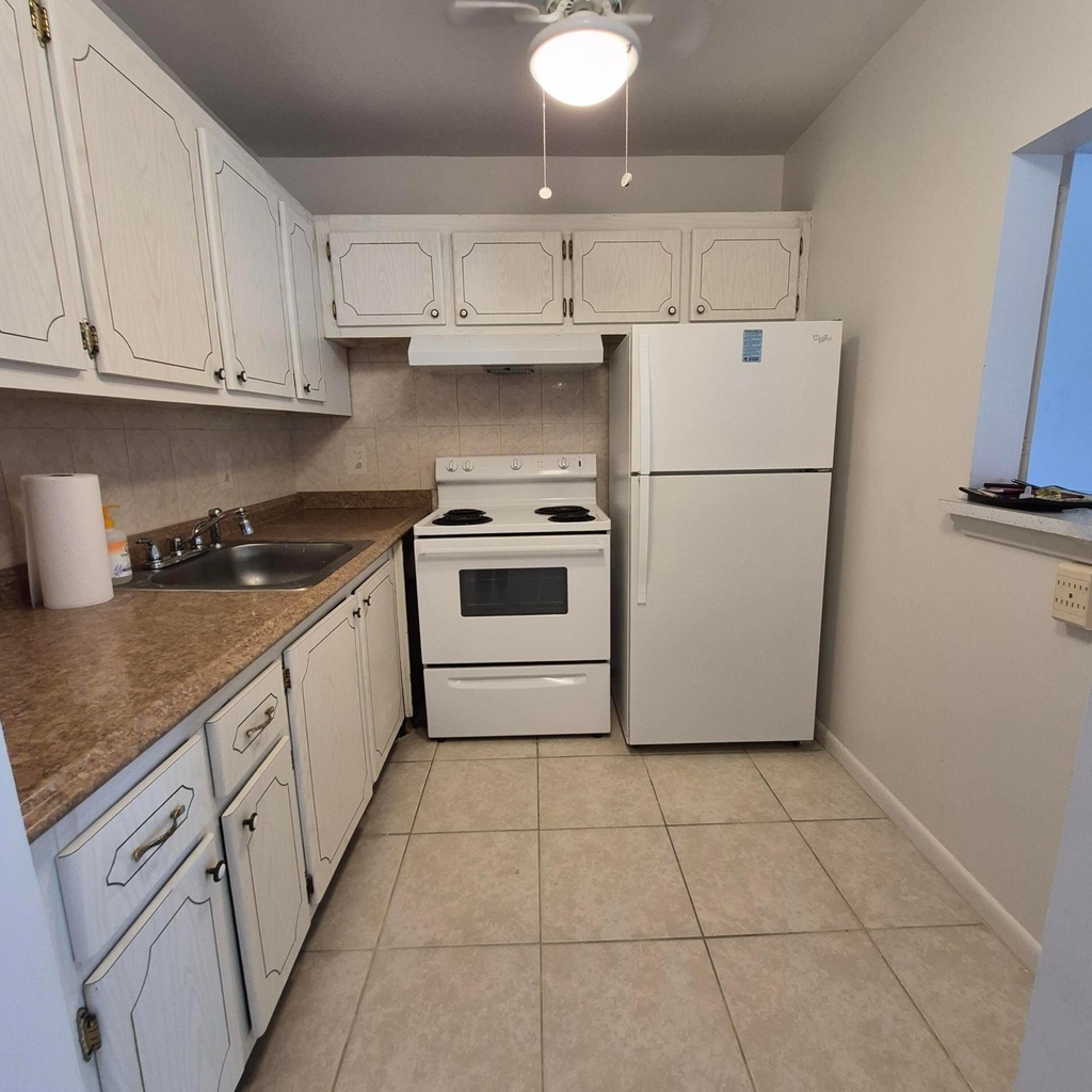 293 Sheffield L - Photo 3