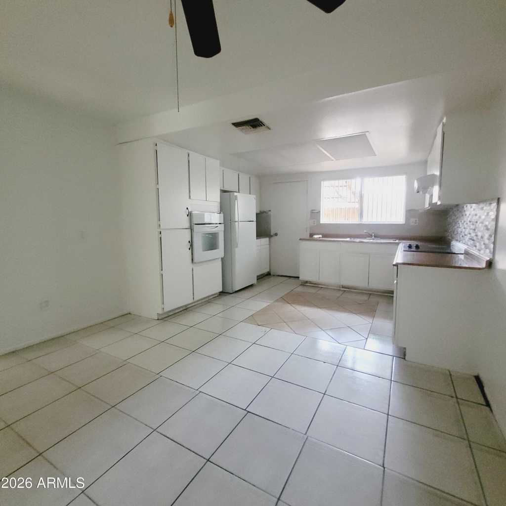 4424 N 53rd Lane - Photo 5