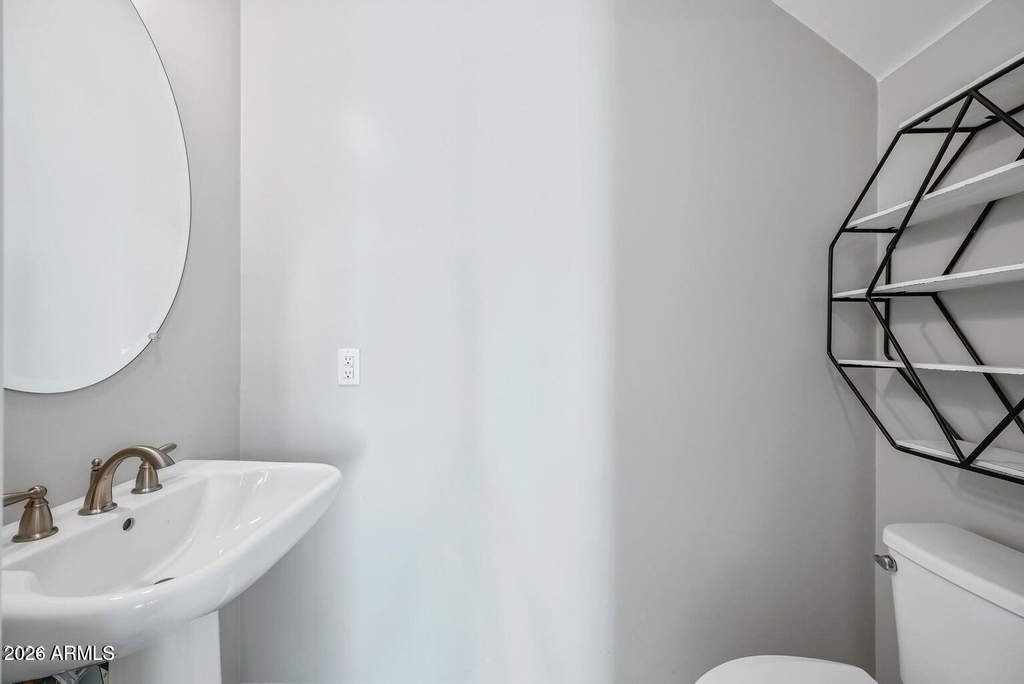3030 N 38th Street - Photo 11