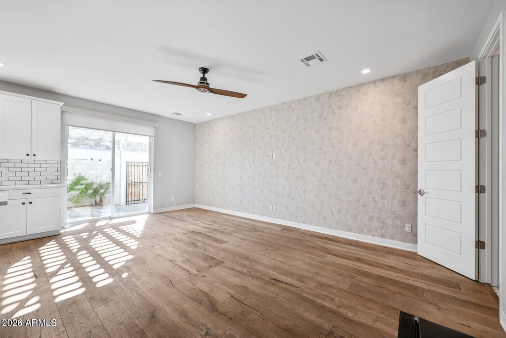 3030 N 38th Street - Photo 10