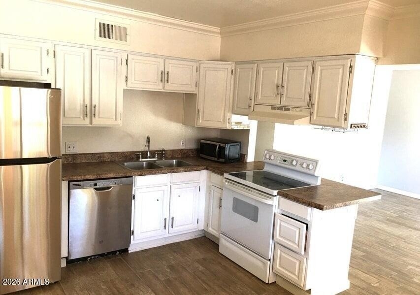 510 W University Drive - Photo 3