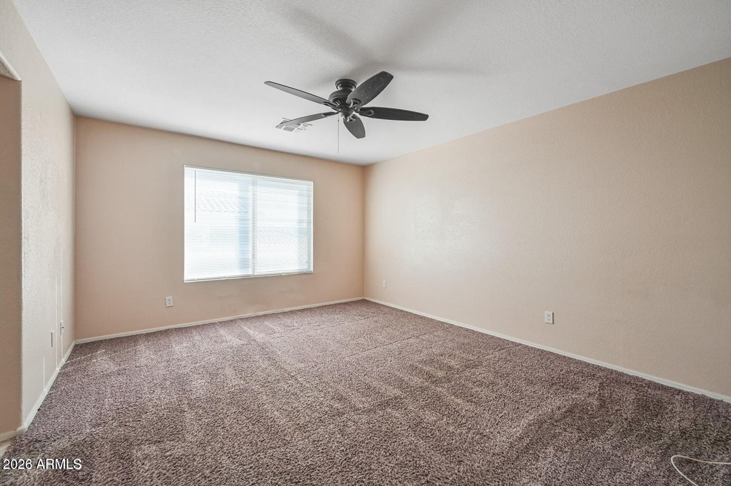 2621 E Waterview Court - Photo 15