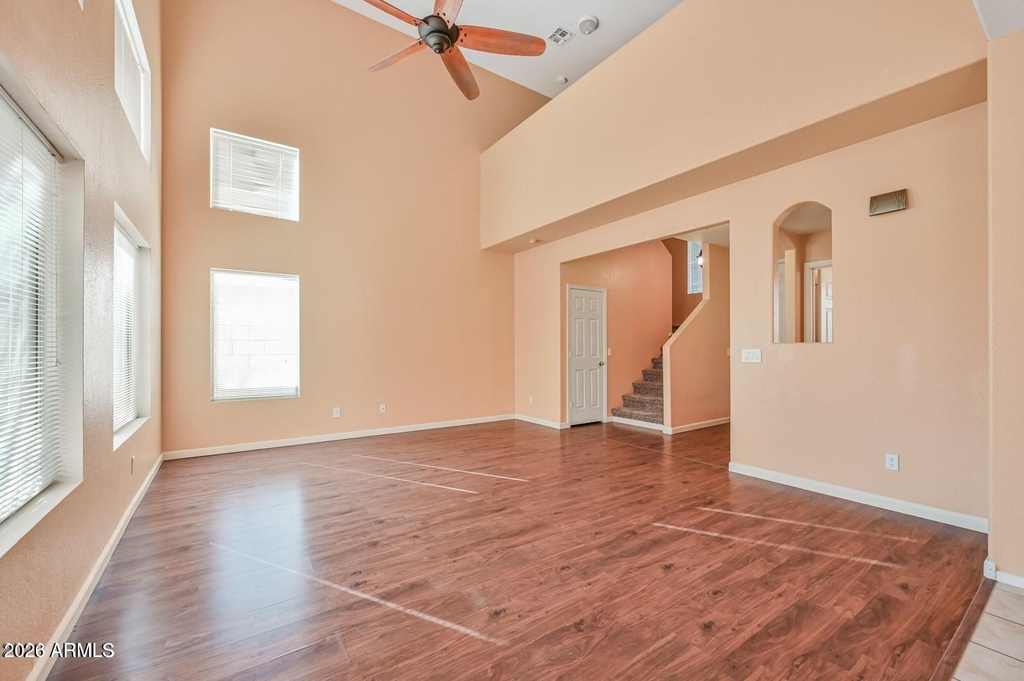 2621 E Waterview Court - Photo 11