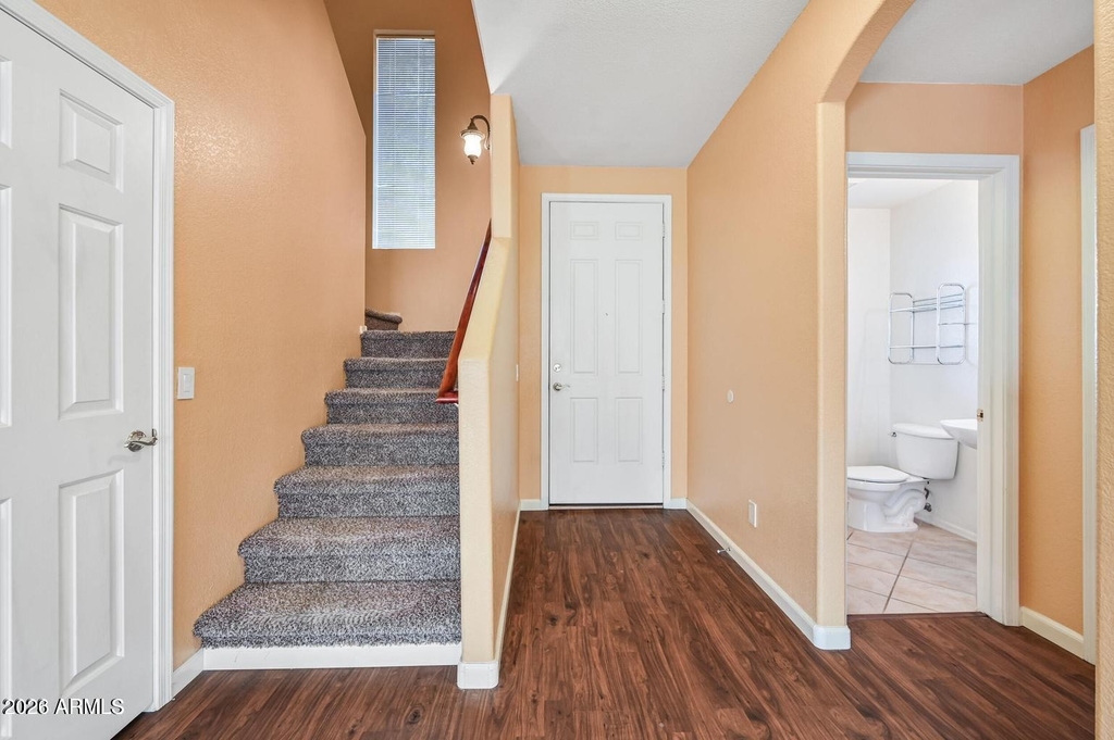 2621 E Waterview Court - Photo 12