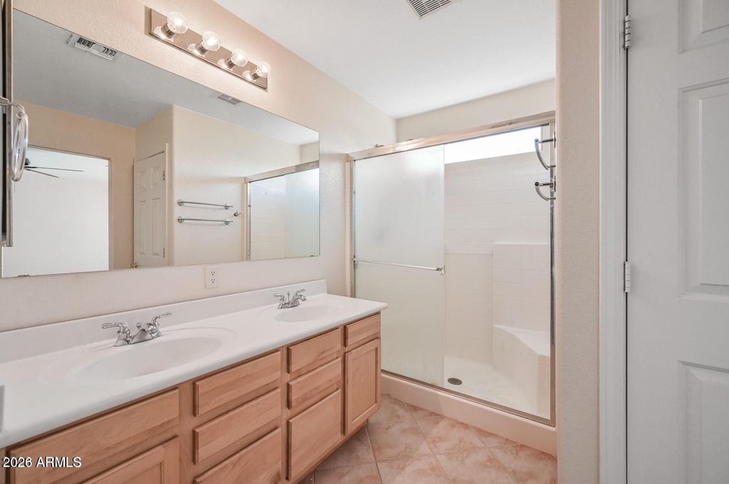 2621 E Waterview Court - Photo 20
