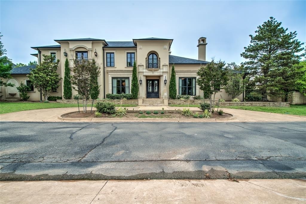 5701 Mistletoe Court - Photo 1