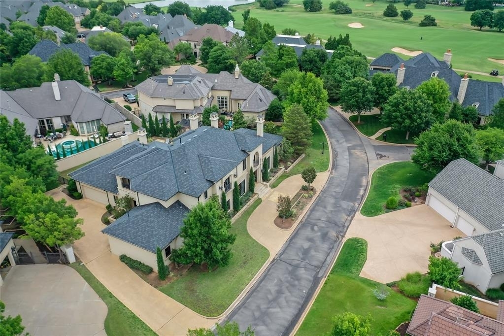 5701 Mistletoe Court - Photo 49