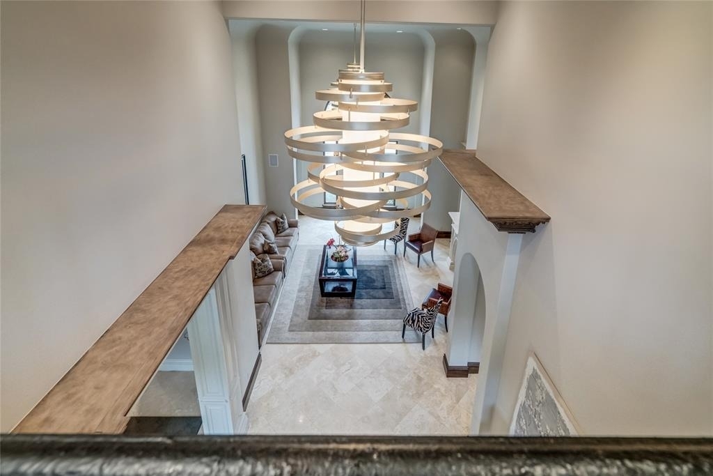 5701 Mistletoe Court - Photo 9