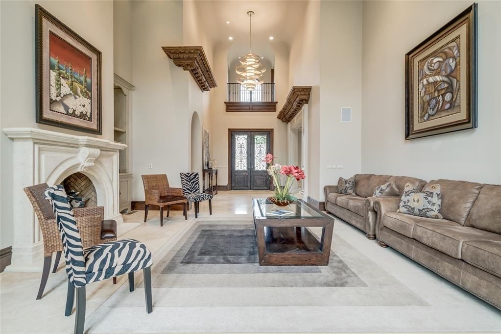 5701 Mistletoe Court - Photo 8