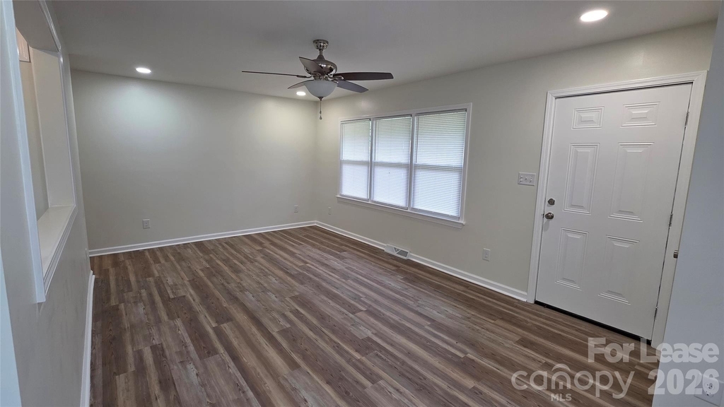 104 Gibson Park Drive - Photo 4
