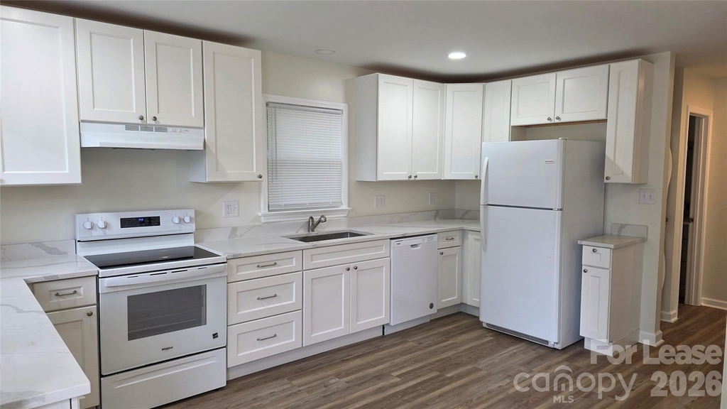 104 Gibson Park Drive - Photo 2