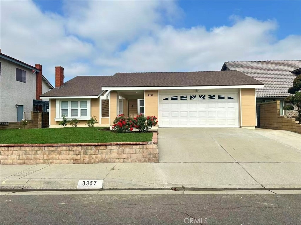 3357 Bent Twig Ln - Photo 0