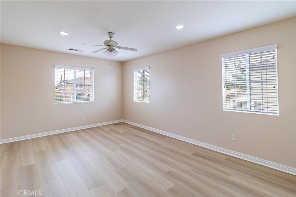 2272 Mary Clare Street - Photo 17