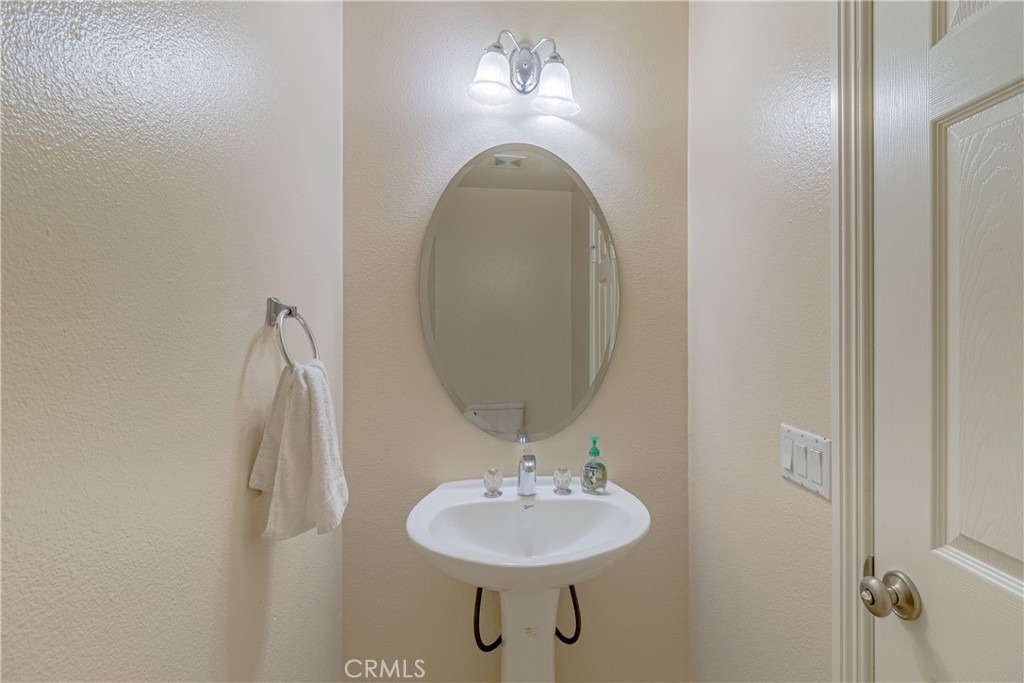 2272 Mary Clare Street - Photo 6