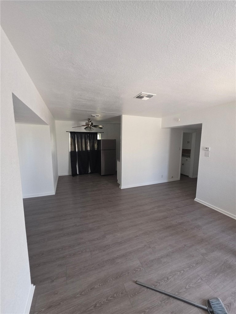 512 E Street - Photo 18